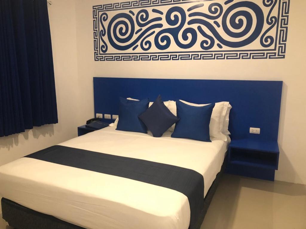 The Palladium Hotel Coron Esterno foto