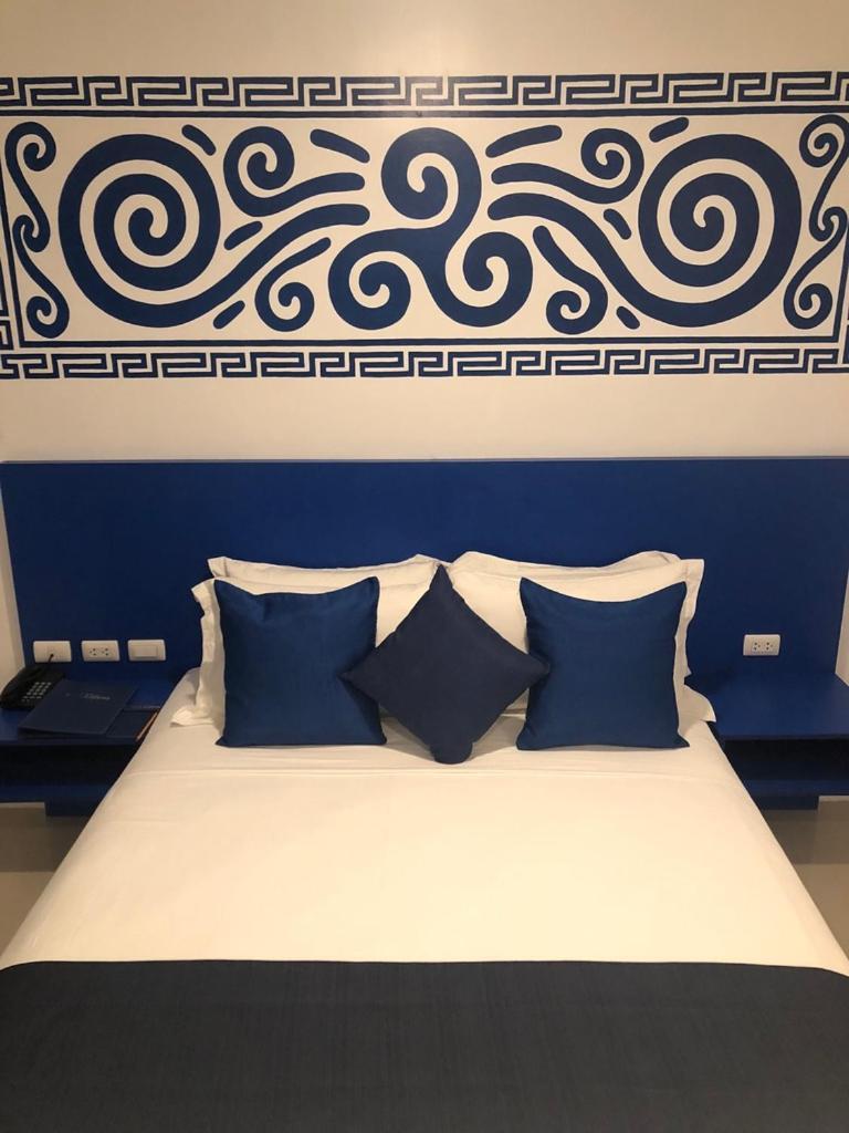 The Palladium Hotel Coron Esterno foto