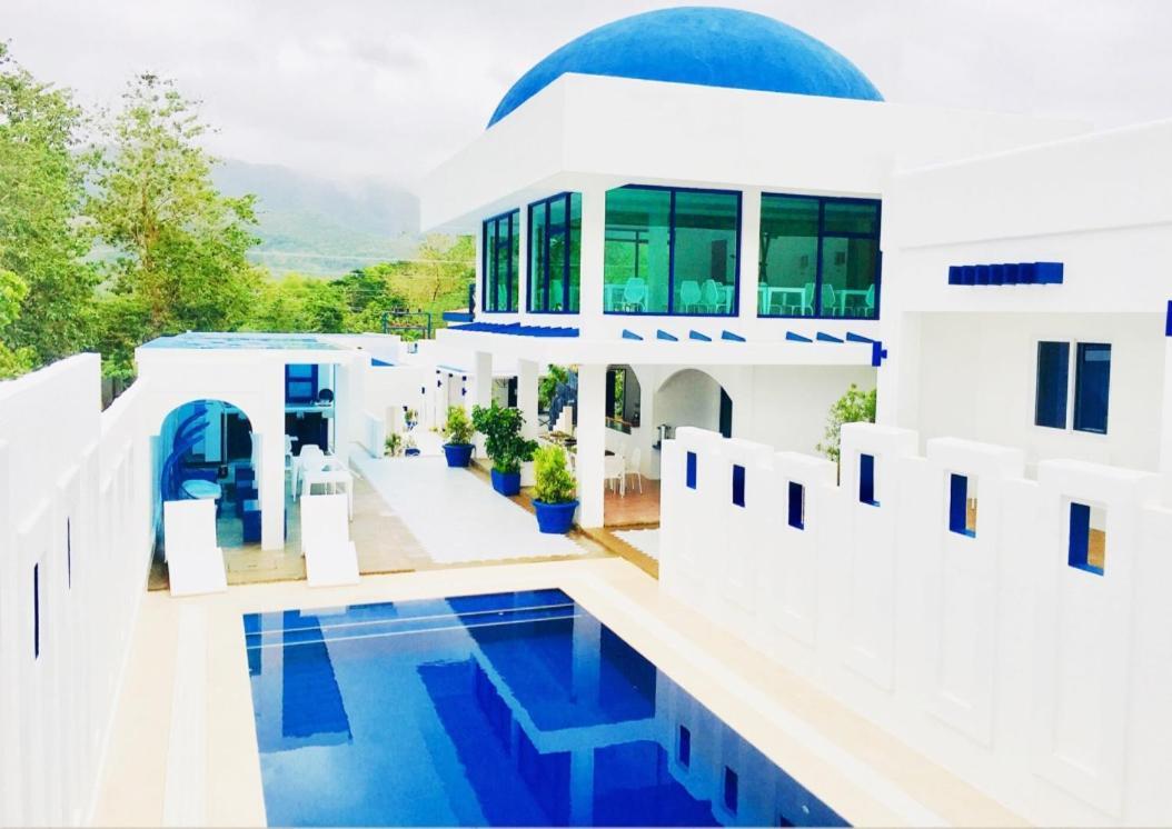 The Palladium Hotel Coron Esterno foto