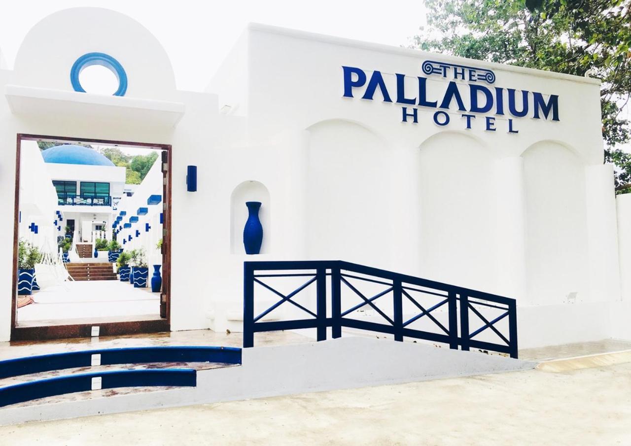 The Palladium Hotel Coron Esterno foto