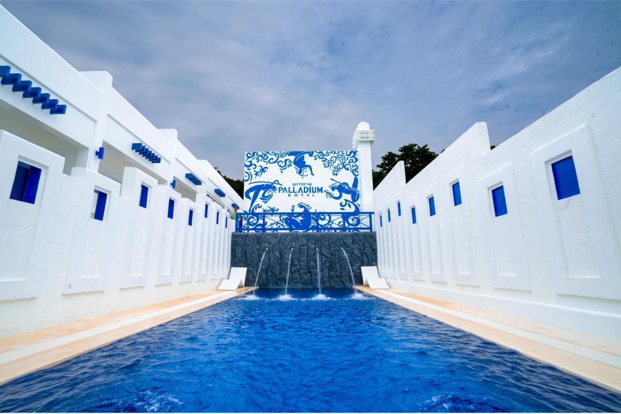 The Palladium Hotel Coron Esterno foto